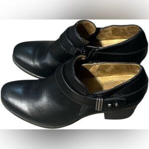 Natural Soul Black Ankle Boots